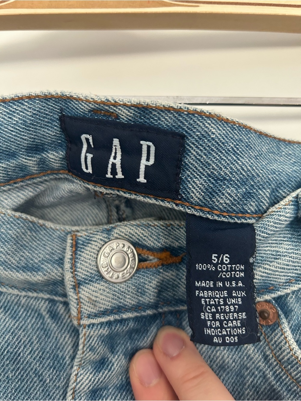 Vintage 2000s Y2K Gap Denim Mini Cut Off Hem Skirt - Picture 3 of 7